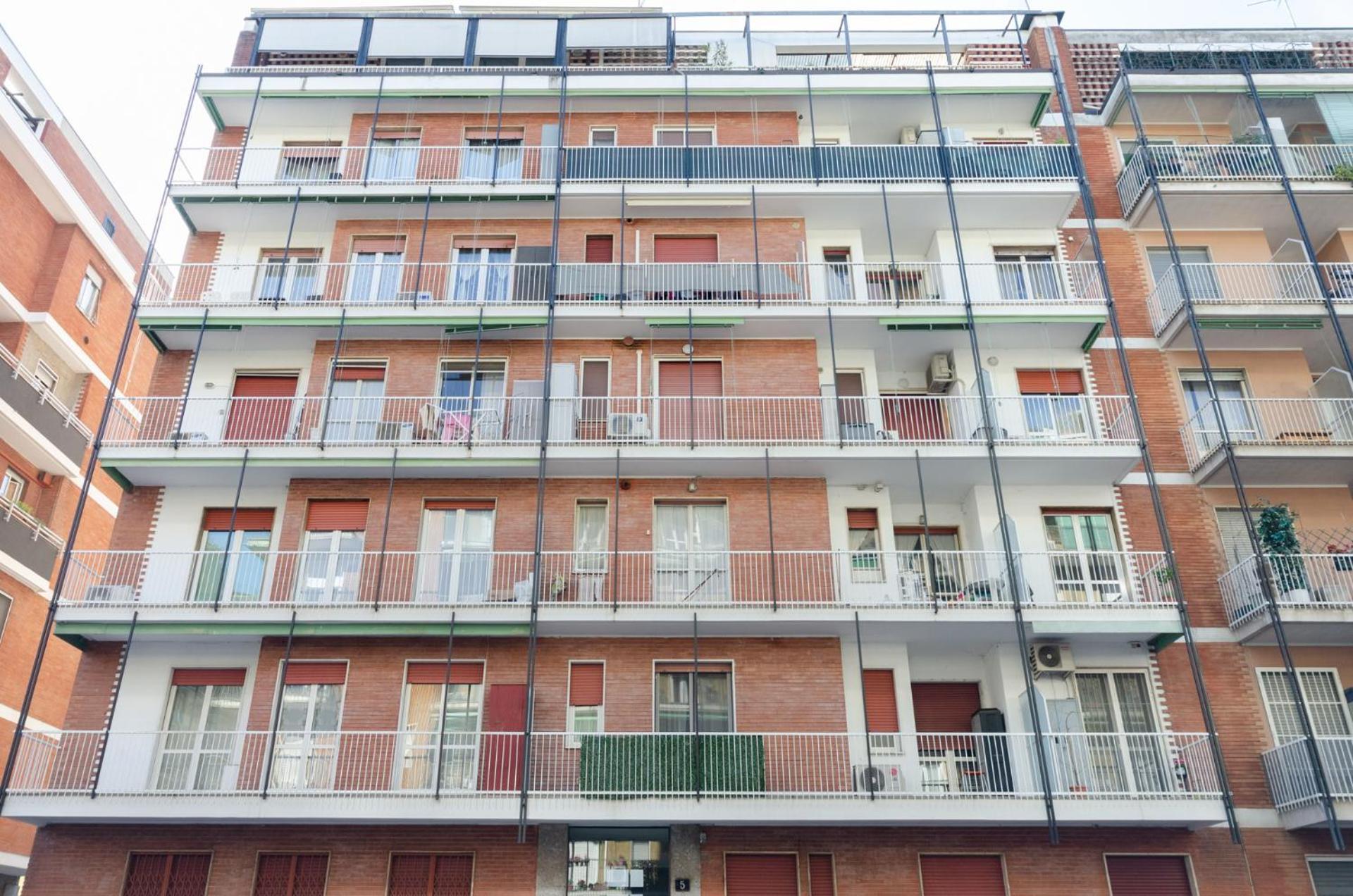 Vivimi Home Fiordalisi Stile & Comfort Vicino Metro Milan Extérieur photo